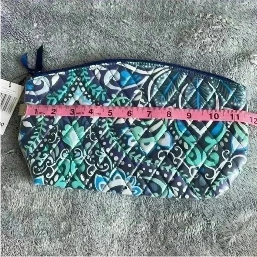 Vera Bradley Grand Travel Cosmetic in Blue Island Medallion NWT